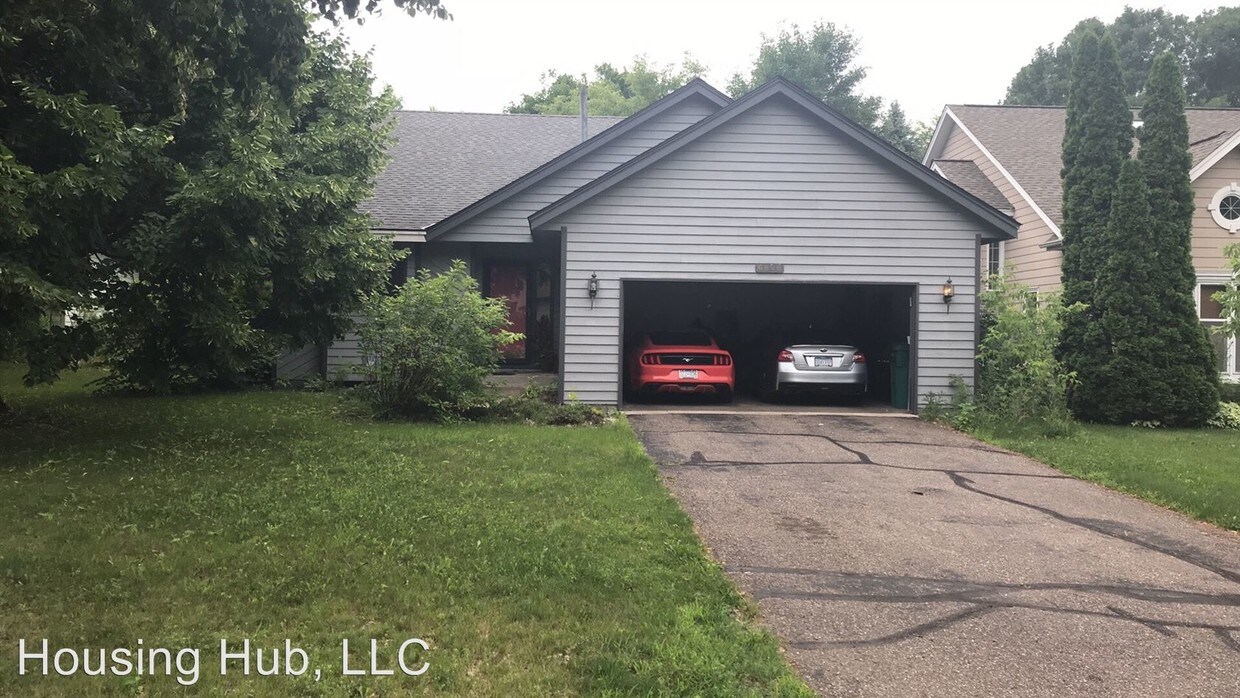 Primary Photo - 4 br, 2 bath House - 6840 129th St. W.