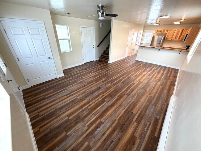 Foto del edificio - 1904 N Harris St