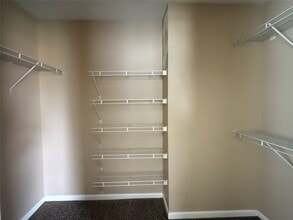 Building Photo - 1625 Townhome Ln