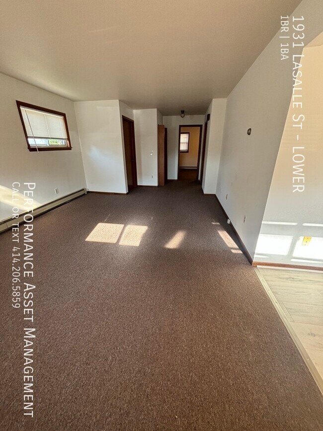 Foto del edificio - Lovely Racine Northside 1 Bedroom