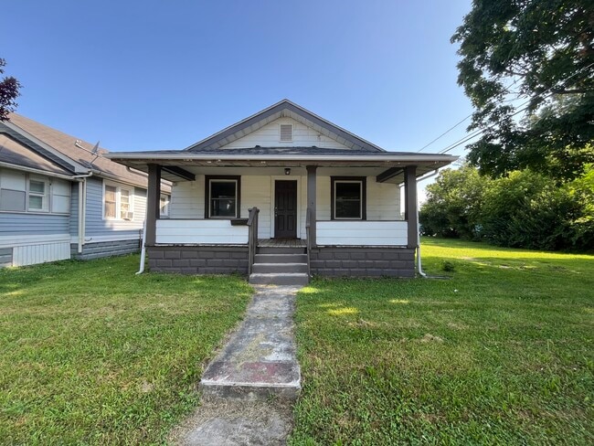 Building Photo - 1118 E 27th St
