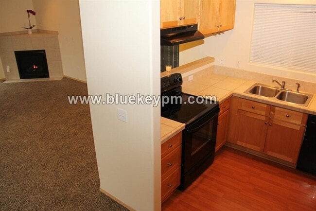 Building Photo - 3 bedroom 2.5 bath home in Errol Heights