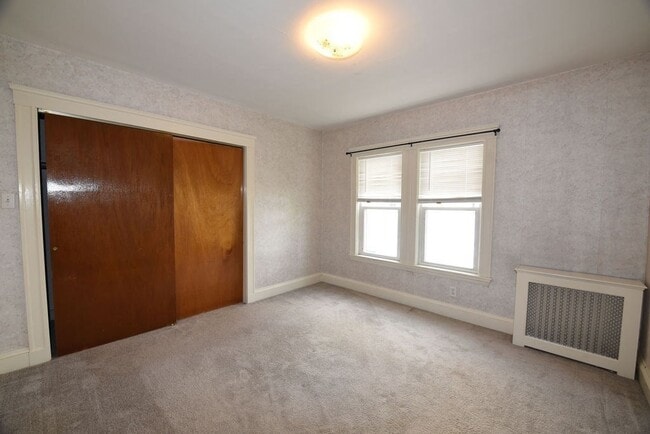 Building Photo - 75 Linwood St