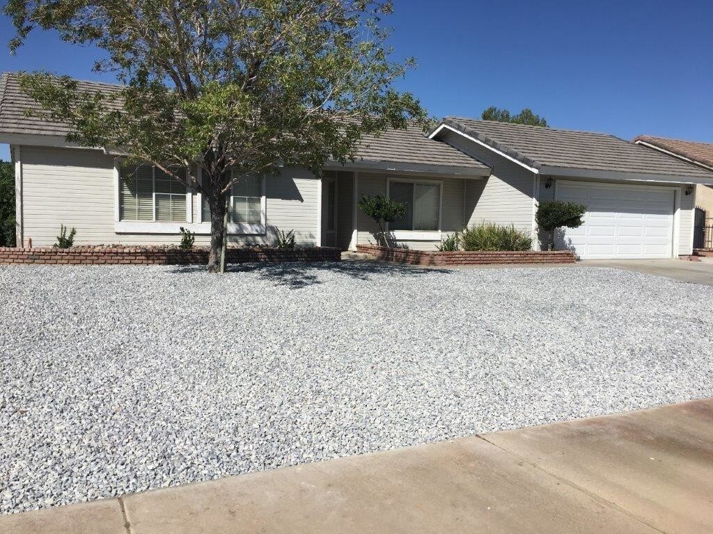 Primary Photo - 13358 Crystal Ct