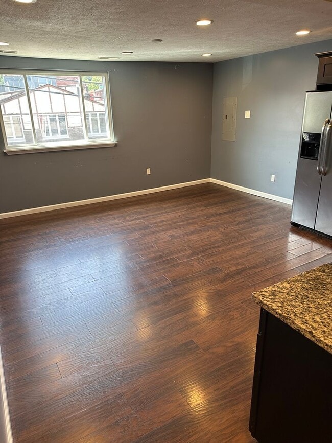 Photo - 1807 Jane St Apartment