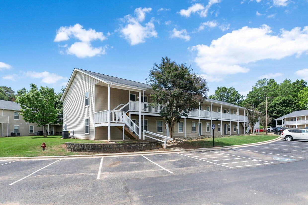 Marion Ridge Apartments in Shelby, NC