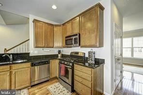 Foto del edificio - 2709 Amber Crest Rd