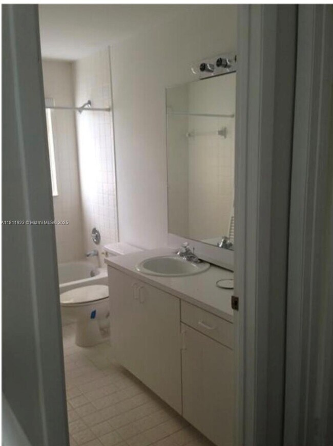 Foto del edificio - 11591 N Open Ct