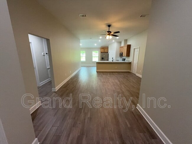 Foto del edificio - 7230 Par Ln