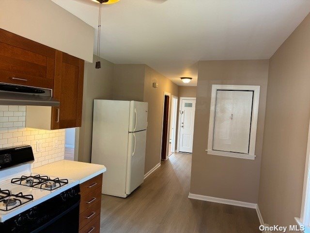 Building Photo - 384 Willis Ave