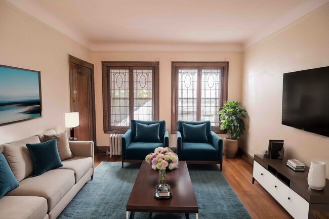 Foto del edificio - 887 Beaconsfield Ave