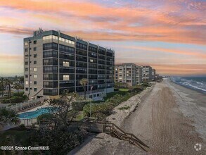 Building Photo - 1125 Jimmy Buffett Mem Hwy