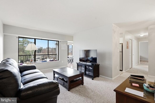 Building Photo - 9569 Coggs Bill Dr