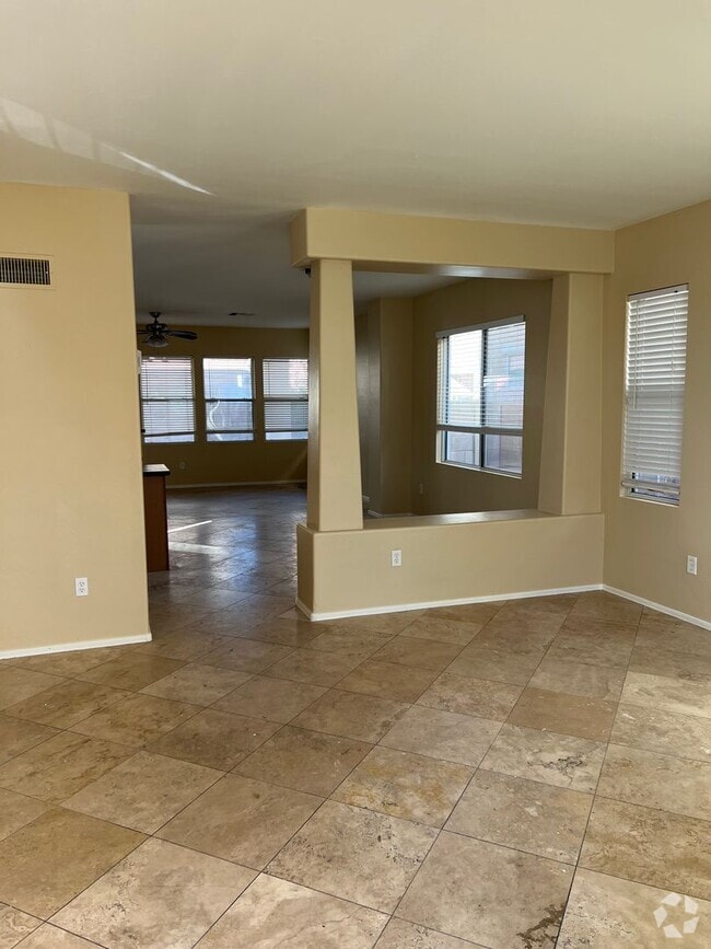 Building Photo - 1458 S Longspur Ln