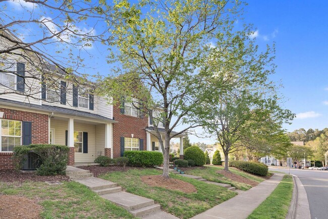 Building Photo - Beautiful 3 Bedroom 2.5 Bathroom Townhome ...