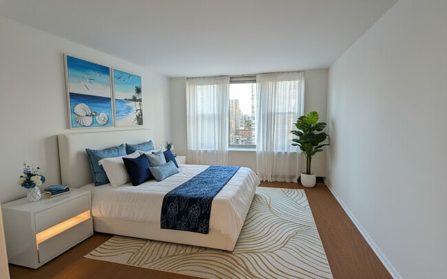 Building Photo - 400 E Randolph St