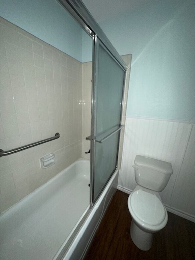 Foto del edificio - 812 Vista Ln