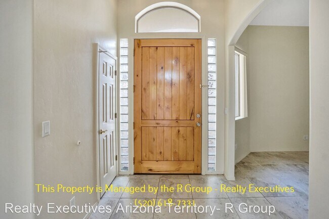 Foto del edificio - 3 br, 2 bath House - 352 S. Via De Los Ros...