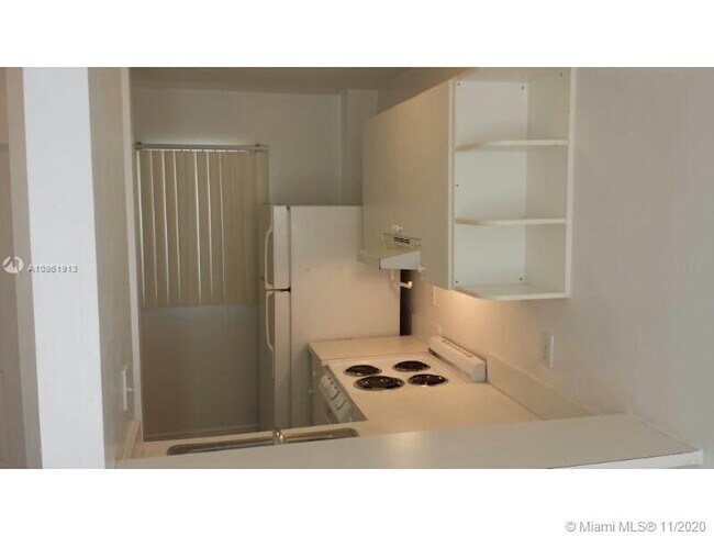 Foto del edificio - 835 SW 2nd St