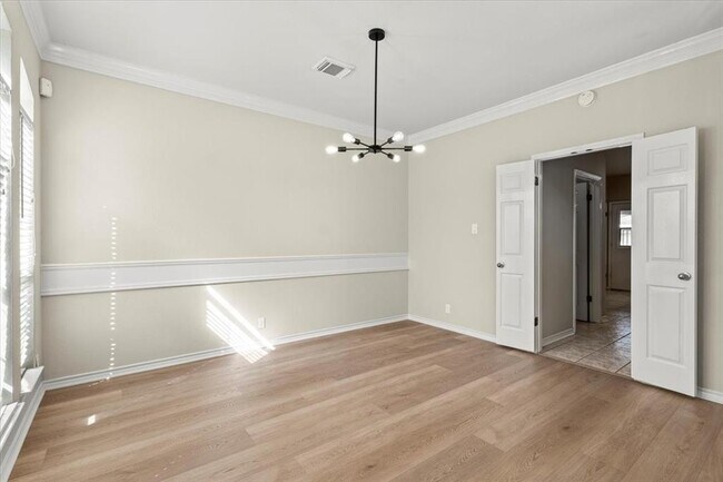 Foto del edificio - 5916 Rickerhill Ln