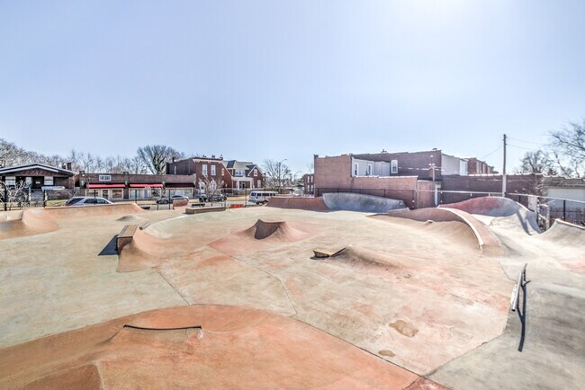 Building Photo - 4341 Morganford Rd
