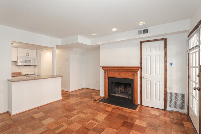 Building Photo - 1609 Corcoran St NW