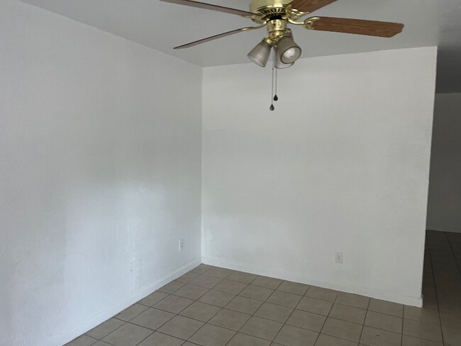 Foto del edificio - 1015 N 14th St