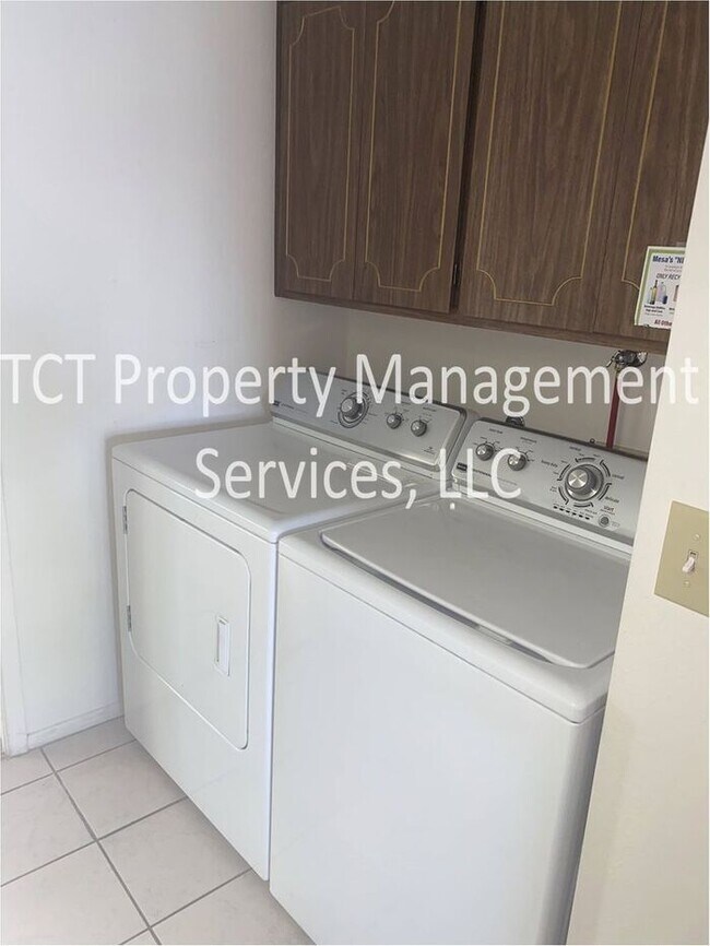 Foto del edificio - Well Maintained Home in 55+ Community