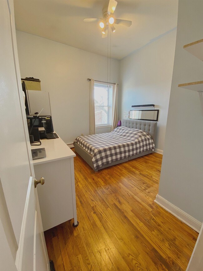 Foto del edificio - 149 Grant Ave