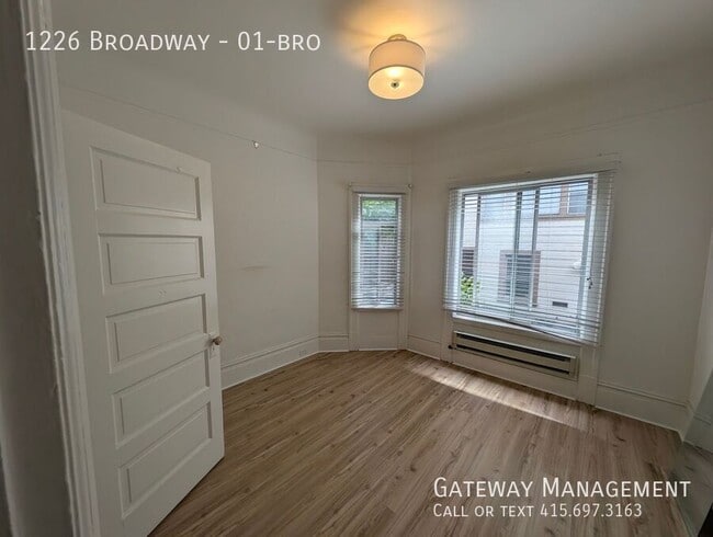 Building Photo - 1226 Broadway-01-bro