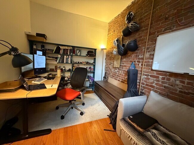 Foto del edificio - 658 Tremont St