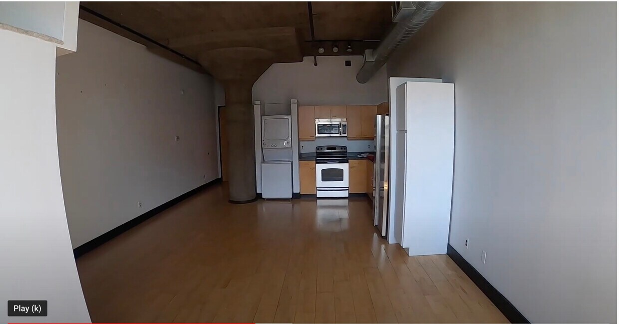 Foto principal - 460 W Canfield St