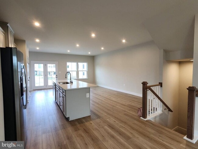 Building Photo - 9400 Tanfield Dr