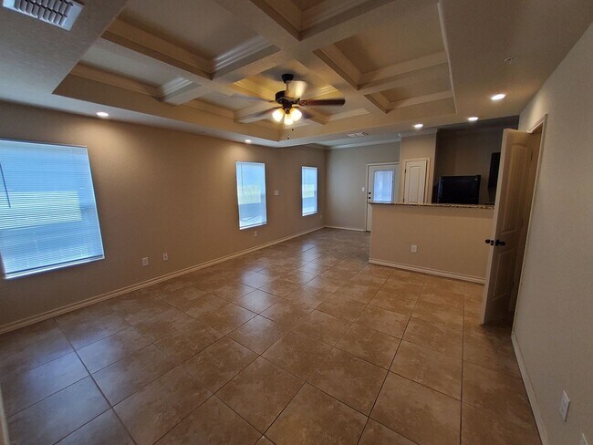 Photo - 7108 Micayla Cv House