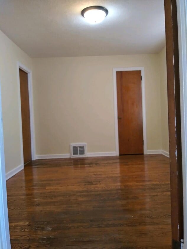 Primary Photo - 2311 Auburn St