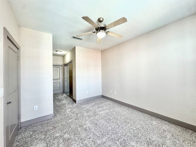 Foto del edificio - 3660 Richmond Ave.