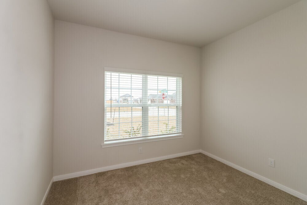 Building Photo - 401 Polly Grv Dr