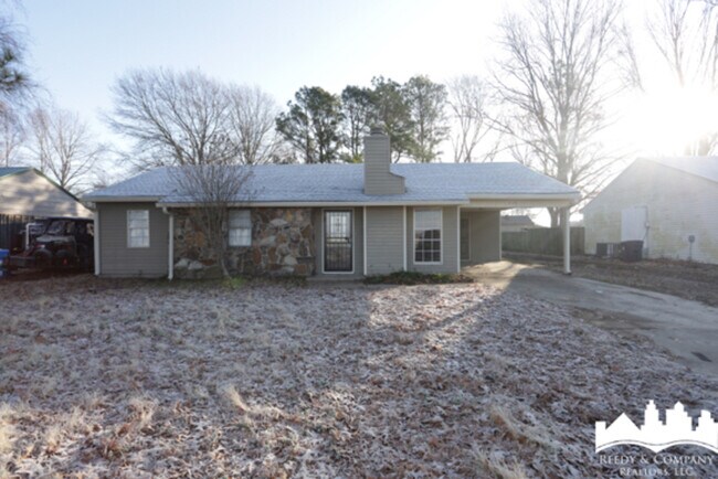 Building Photo - 117 Gavin Rd