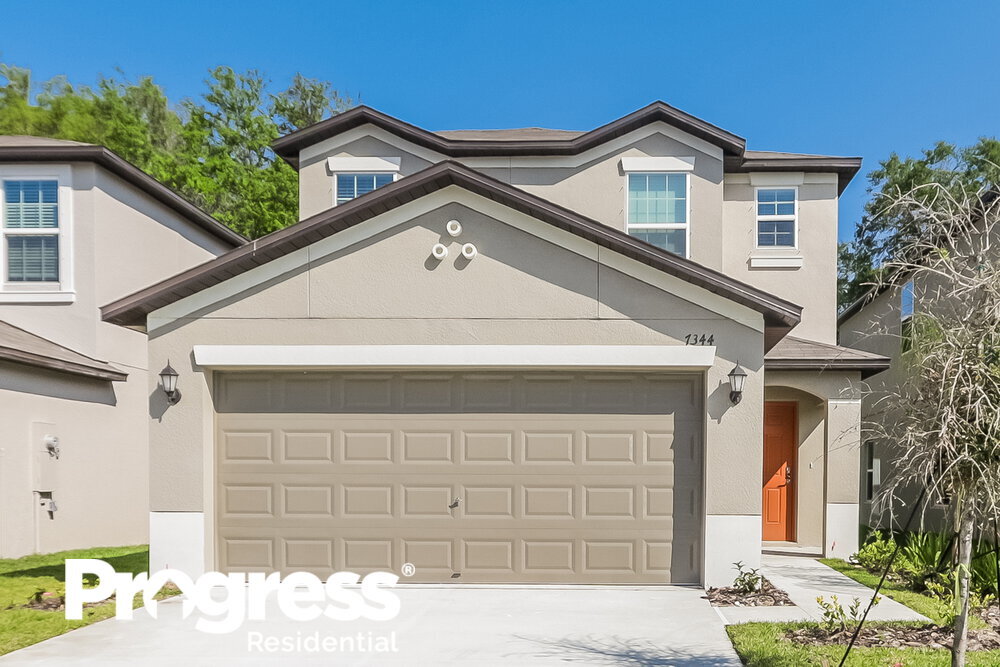 7344 Spring Snowflake Ave, Palm RiverClair Mel, FL 33619 House