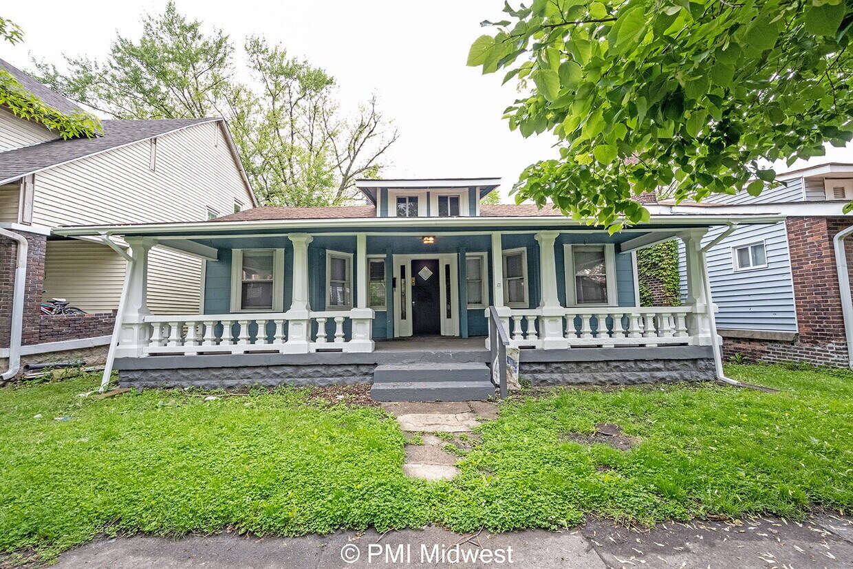 Foto principal - 130 N Gladstone Ave