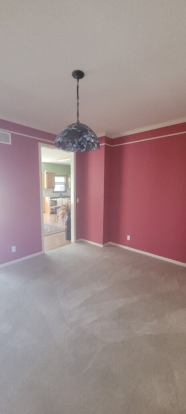 Building Photo - Fruitfully ready for your move in!