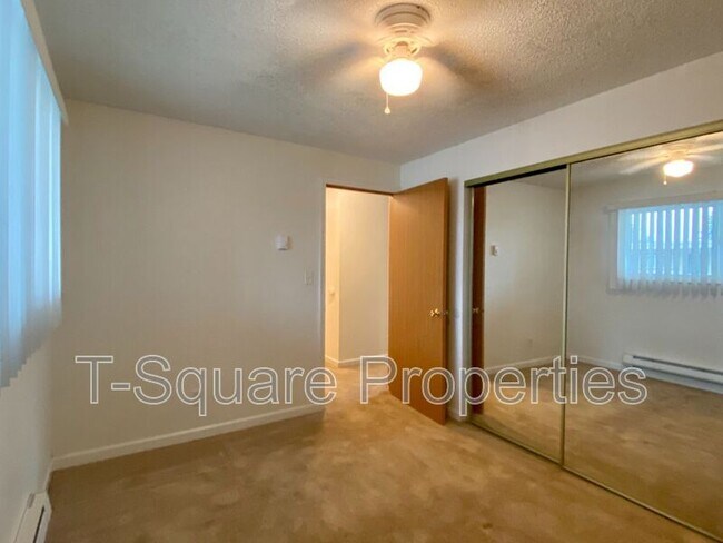 Foto del edificio - 5804 Hwy Pl