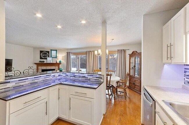 Building Photo - 11154 Westwind Dr