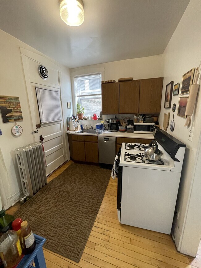 Building Photo - 1705 Catalpa