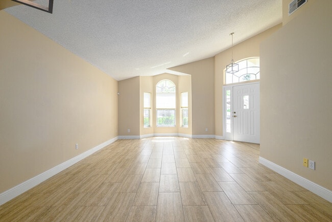 Building Photo - 12803 Maribou Cir