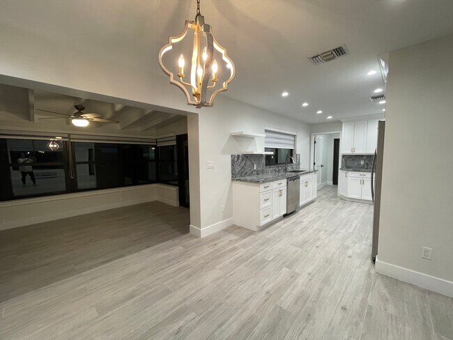 Photo - 8260 SW 98th St House