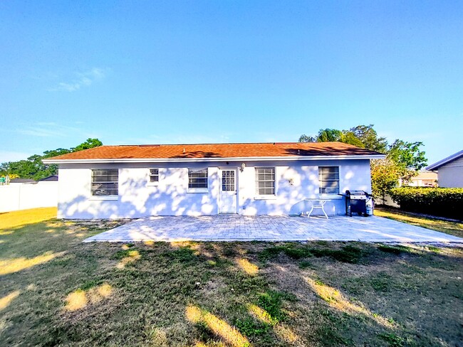 Building Photo - 160 Jalapa Dr