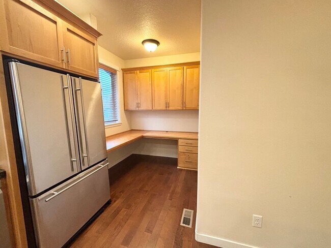 Foto del edificio - Charming 2BD 2BA Home In Beaverton!!