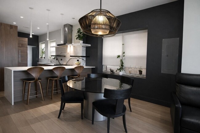 Building Photo - 335 Arlington Ave