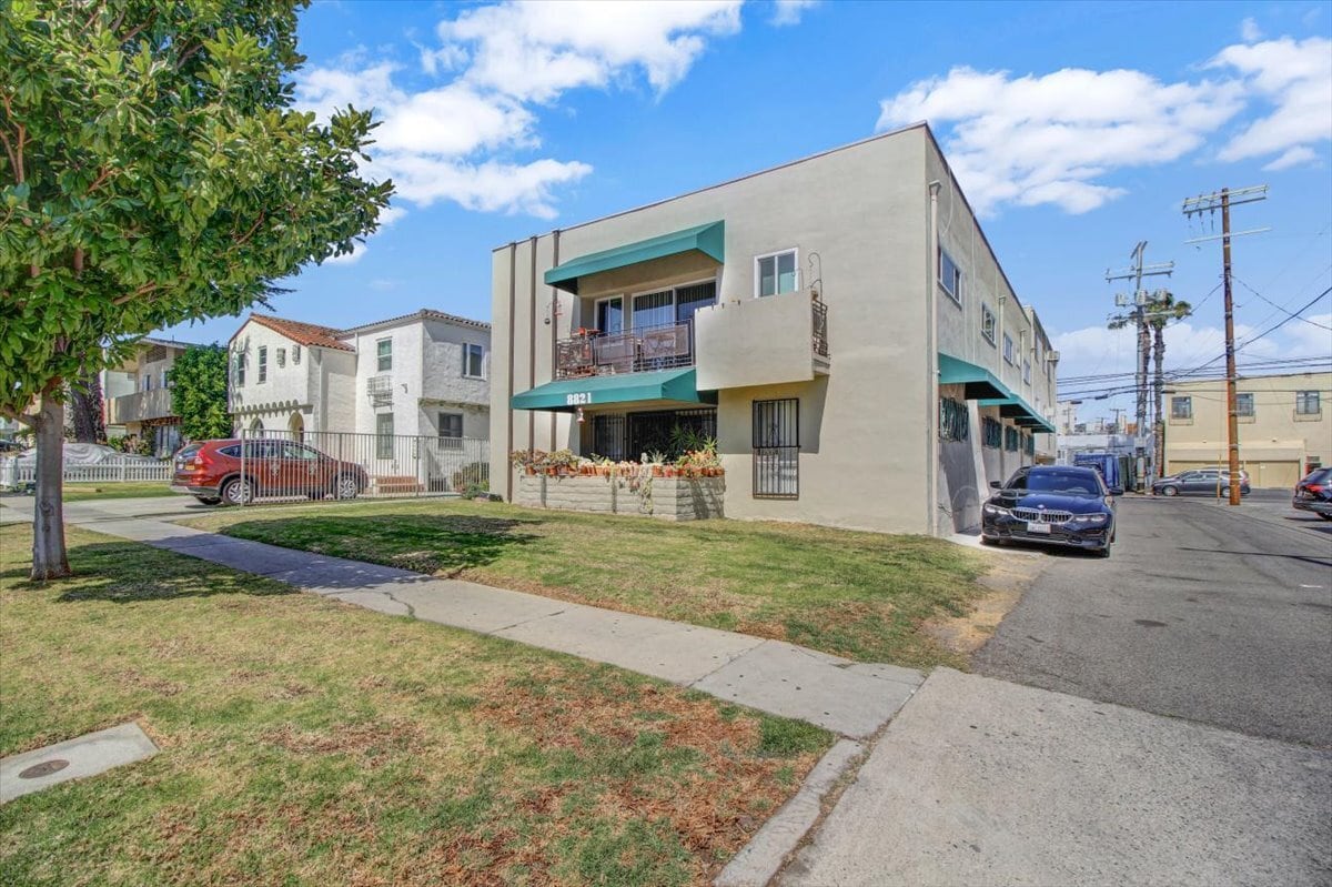 8821 Alcott St Unit 6, Los Angeles, CA 90035 8821 Alcott St Los